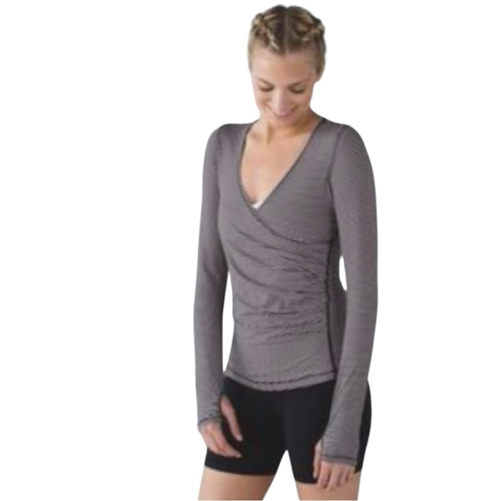 Lululemon Athletica Sunset Salutation Top Black/Gray Striped L/S Size-8 EUC